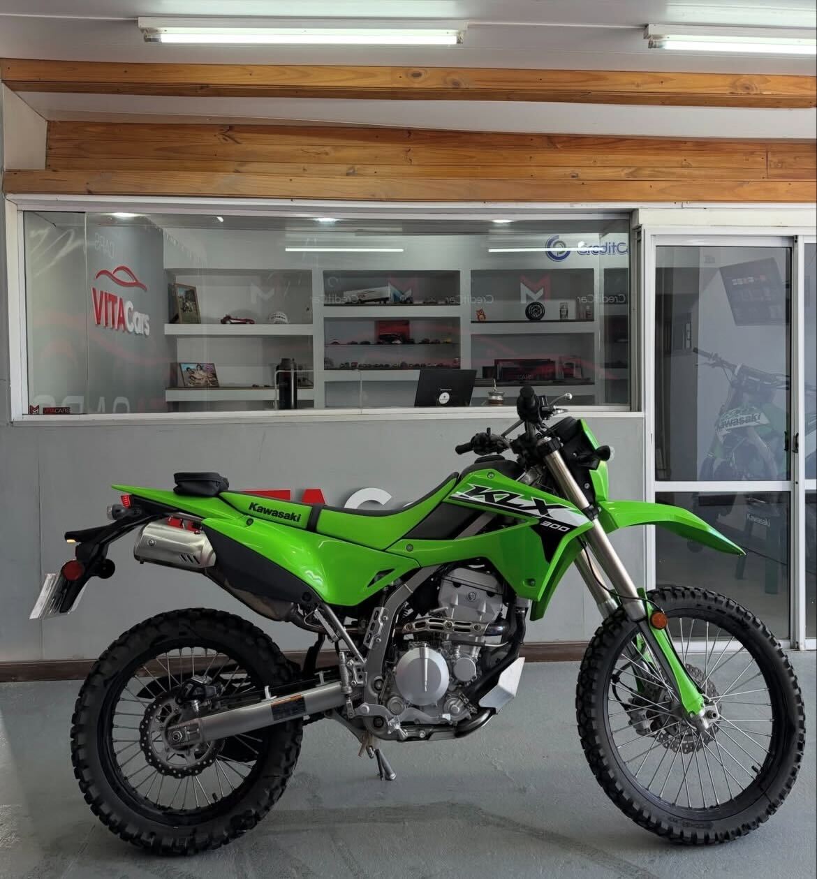 Kawasaki KLX 300 — foto 6