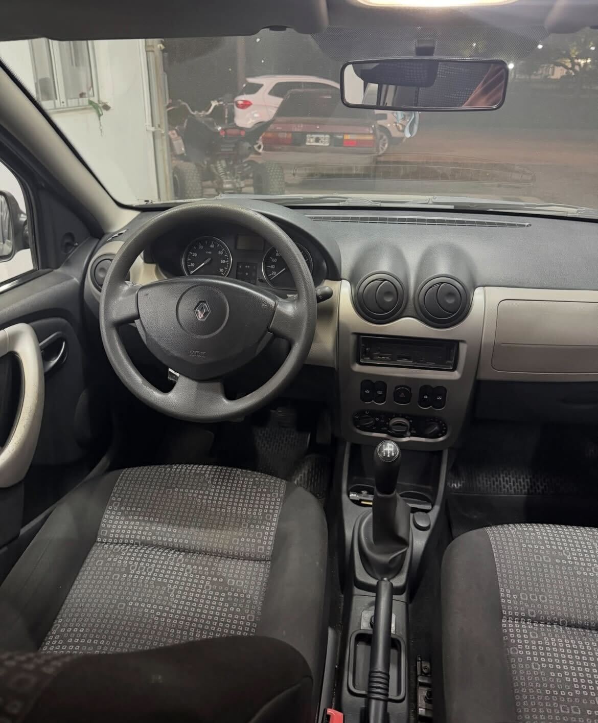 Renault Sandero — foto 7