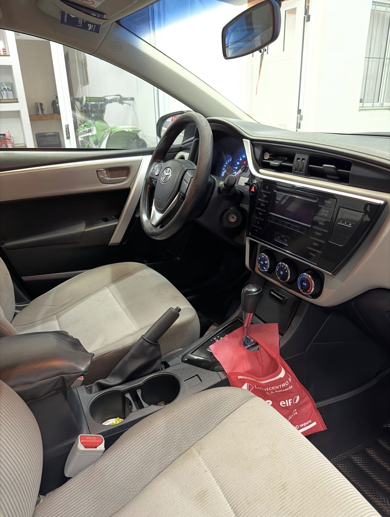 Toyota Corolla XEI — foto 7