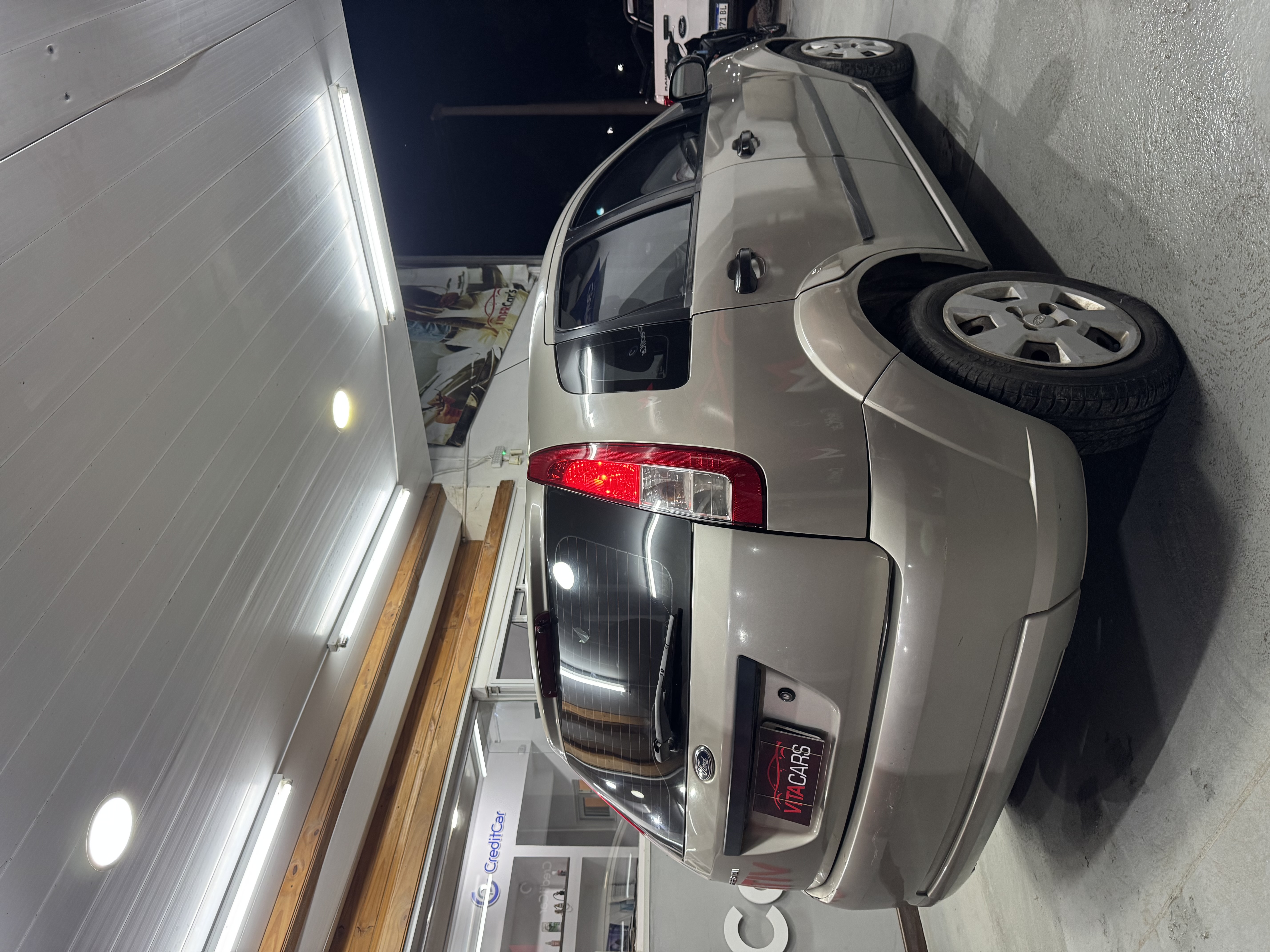 Ford Fiesta Ambiente — foto 4
