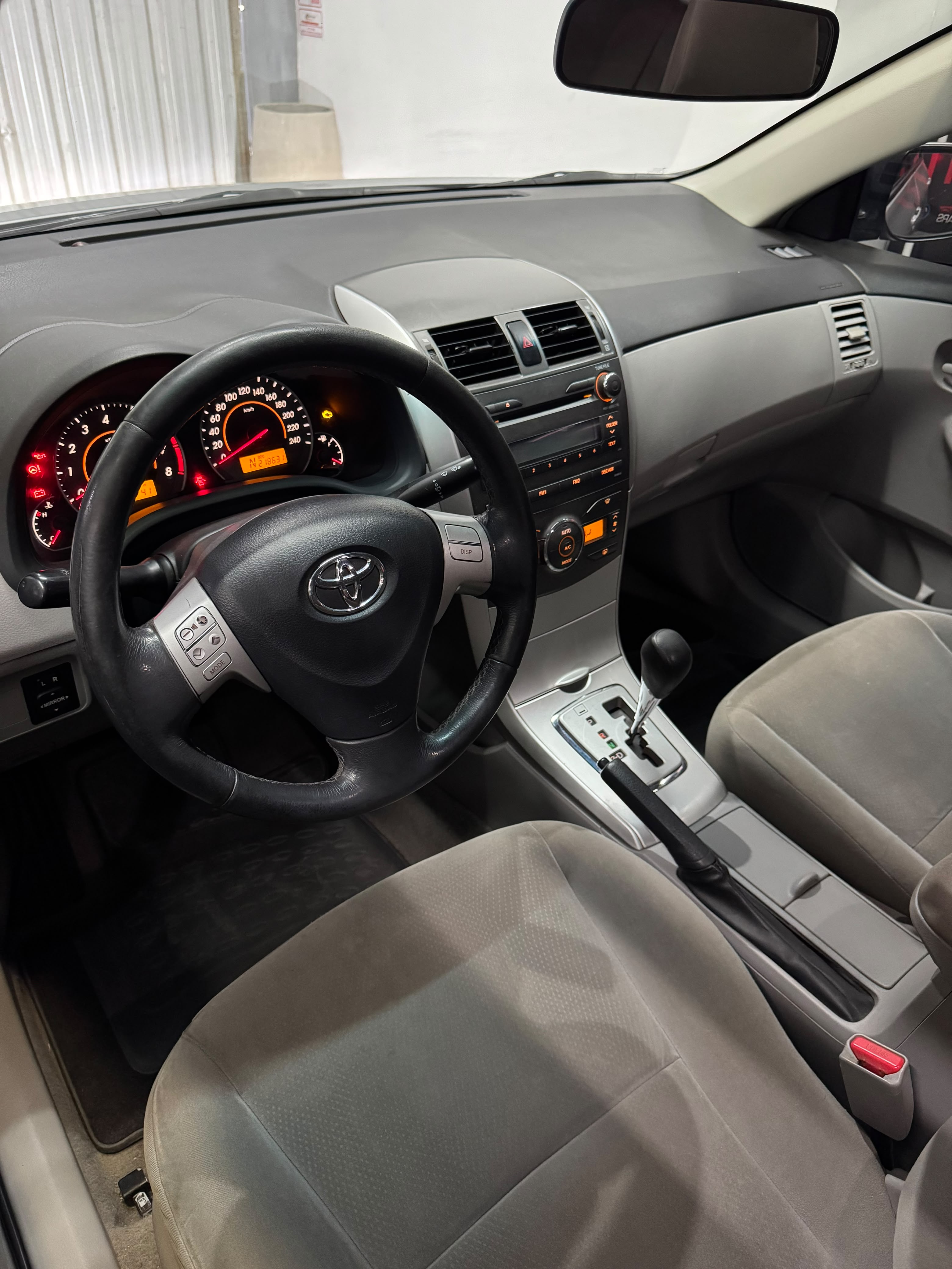 Toyota Corolla XEI — foto 8