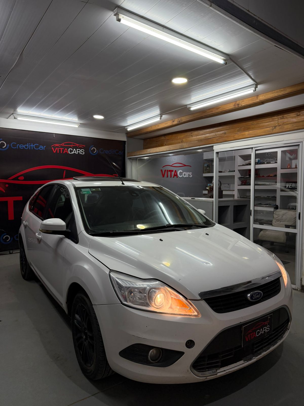 Ford Focus Ghia — foto 3