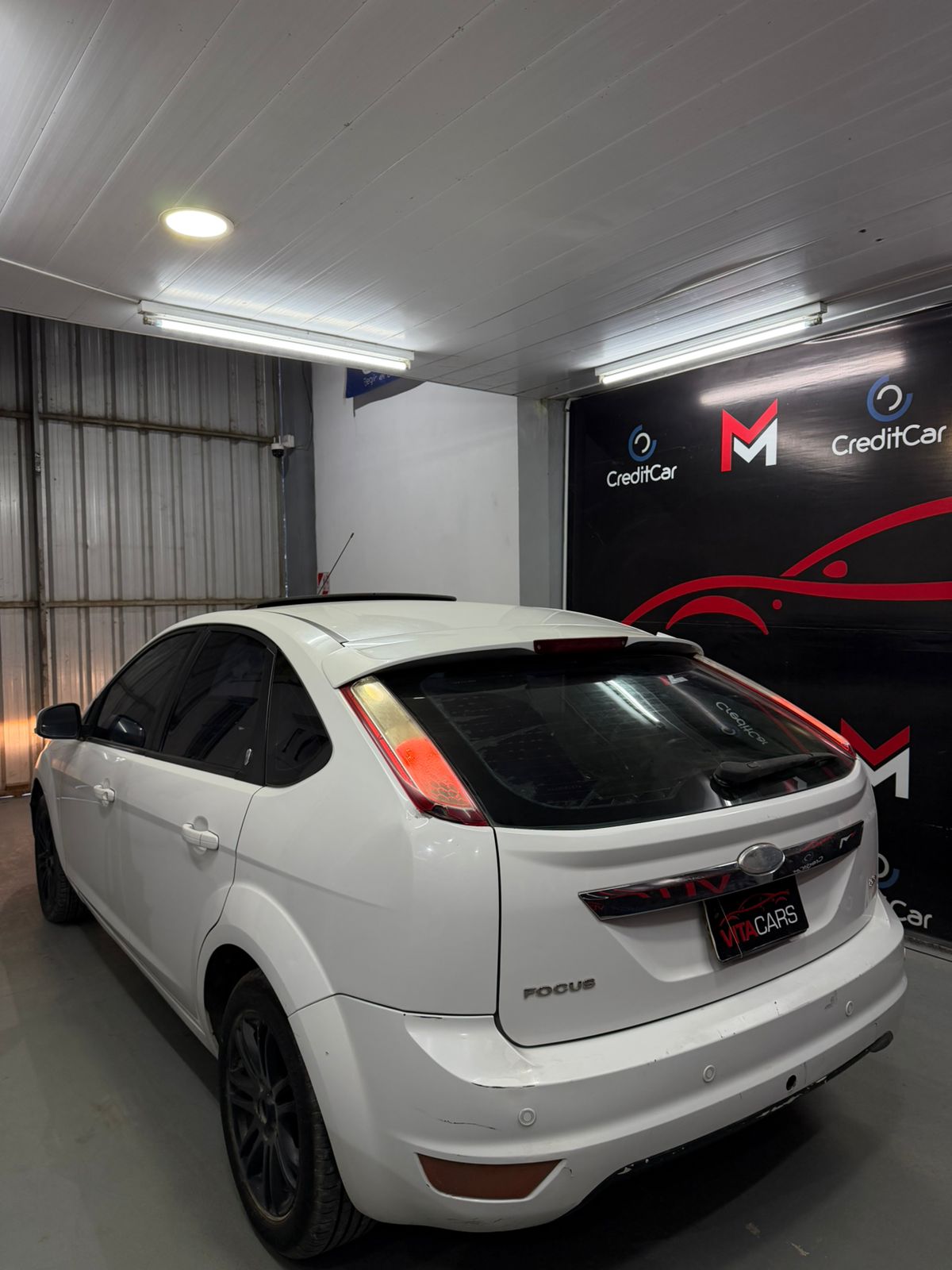 Ford Focus Ghia — foto 6