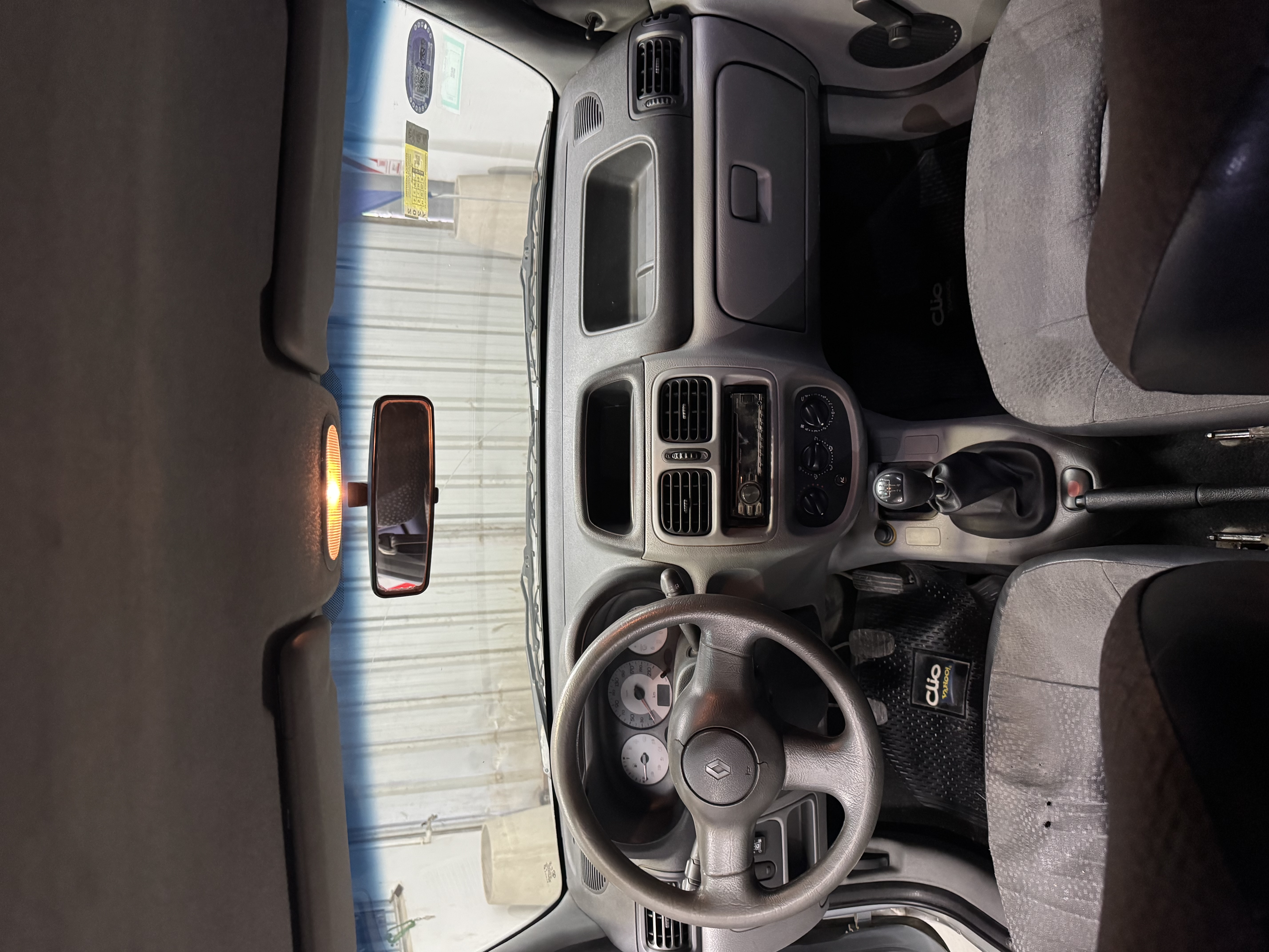 Renault Clio — foto 8